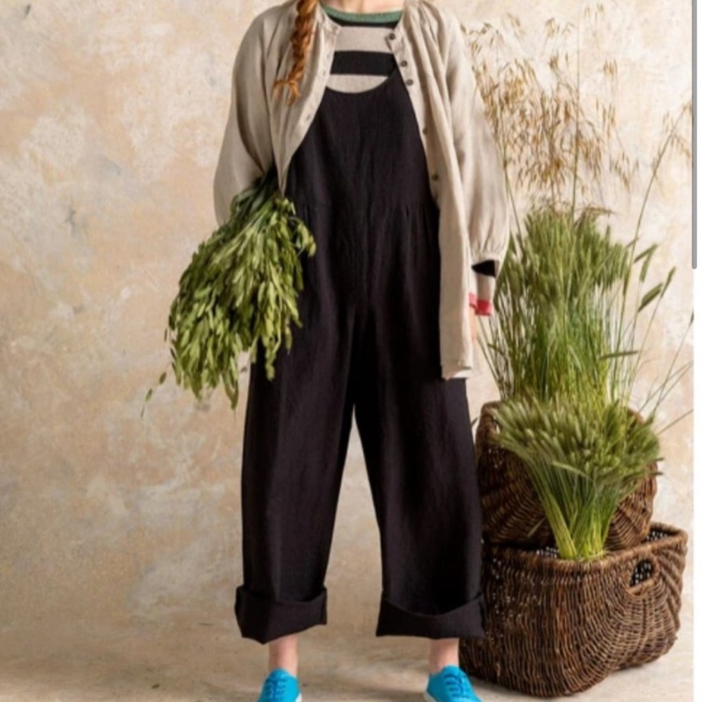 Adorable Black cotton overalls